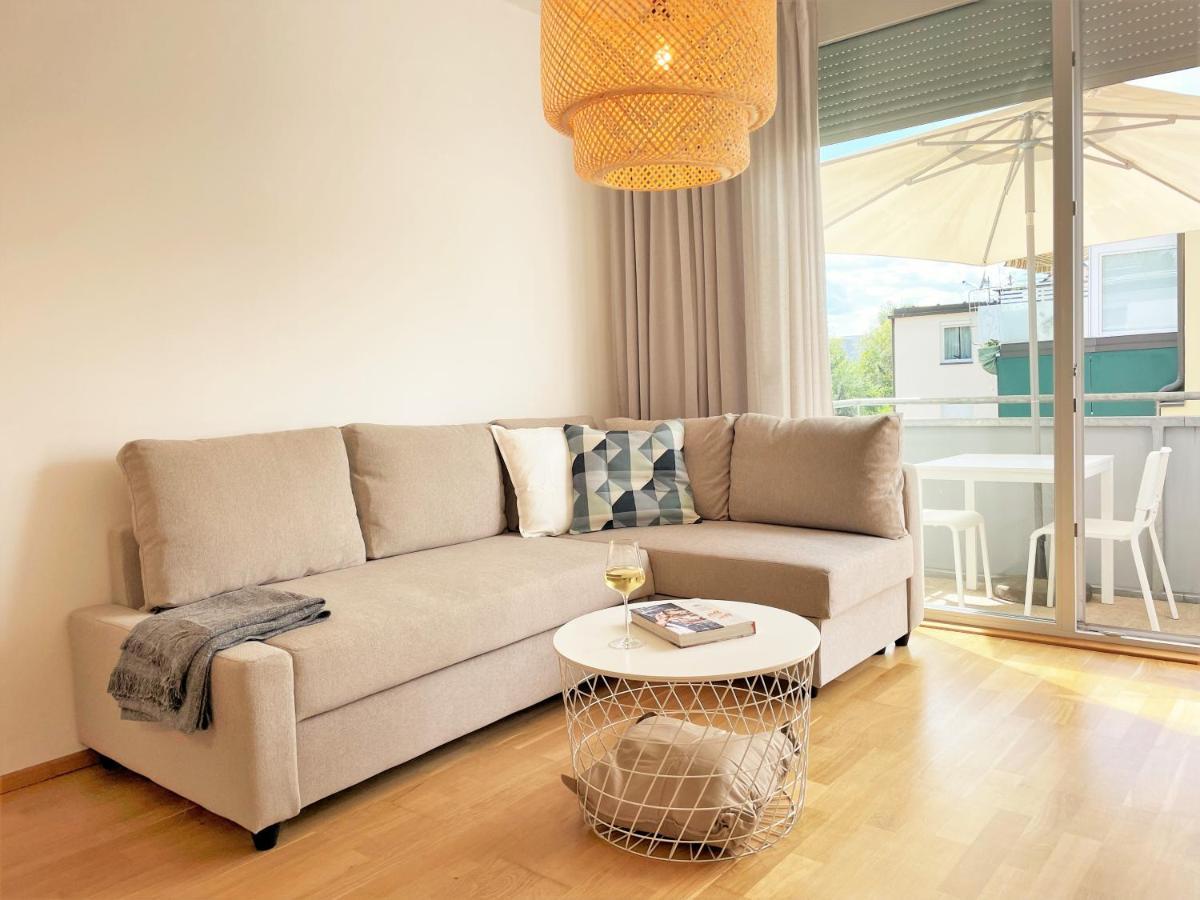 Holiday Suites Sankt Martin Klagenfurt am Woerthersee Bagian luar foto